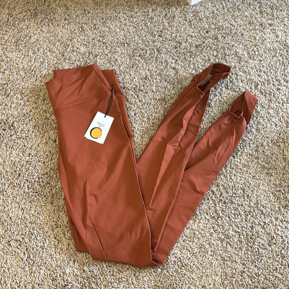 NWT ballerina style leggings